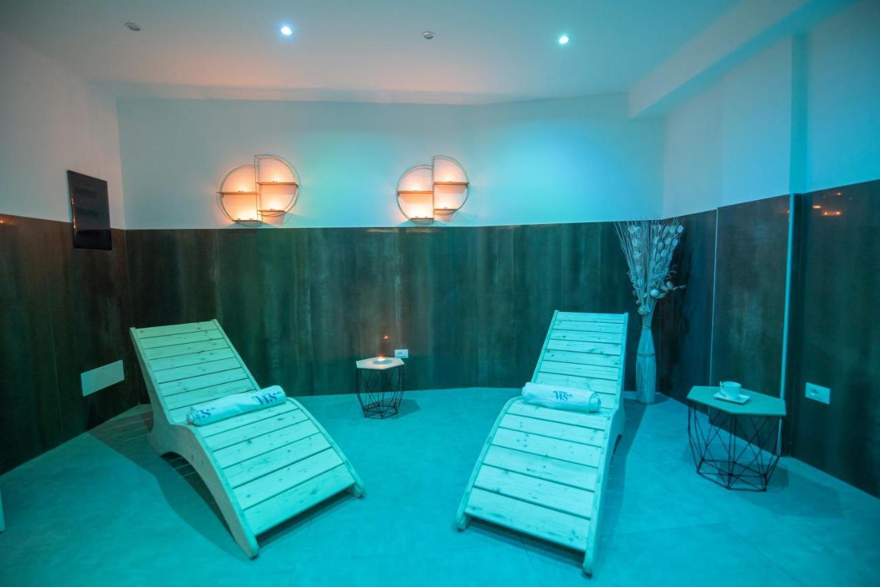 White Apartments & Spa Avola Extérieur photo